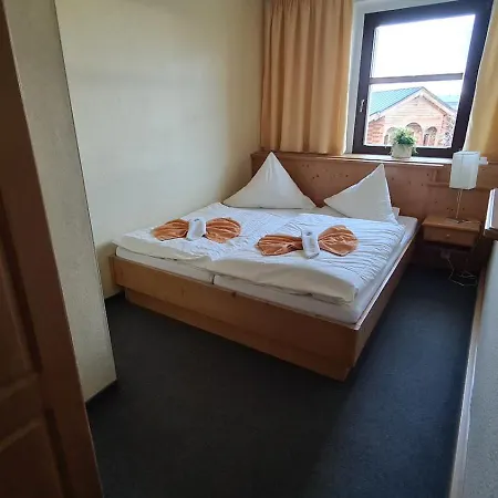 Am Buehlwald Apartment *